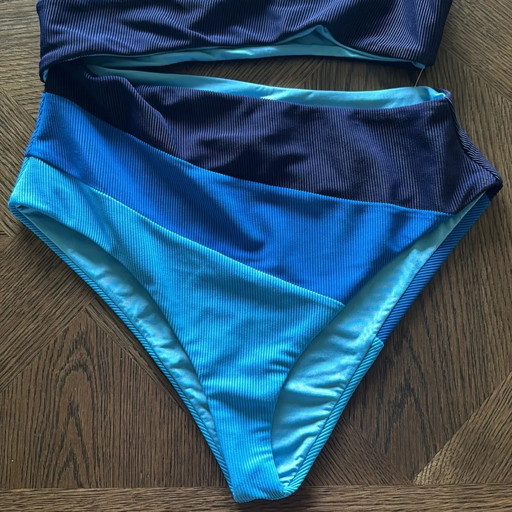 Beach Riot Joyce One-Piece Swimsuit, Large, $168 - Image 5