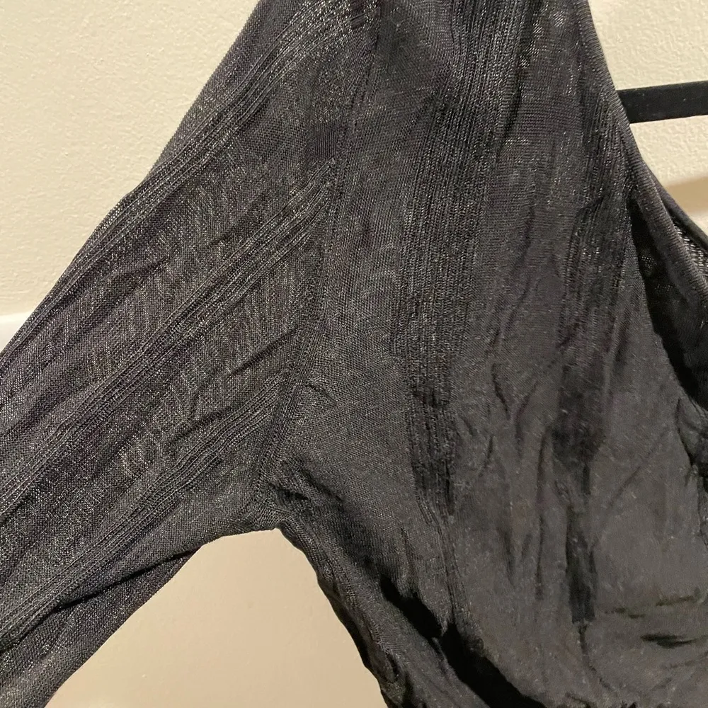 DEVON WINDSOR Lily Top In Black - Image 4