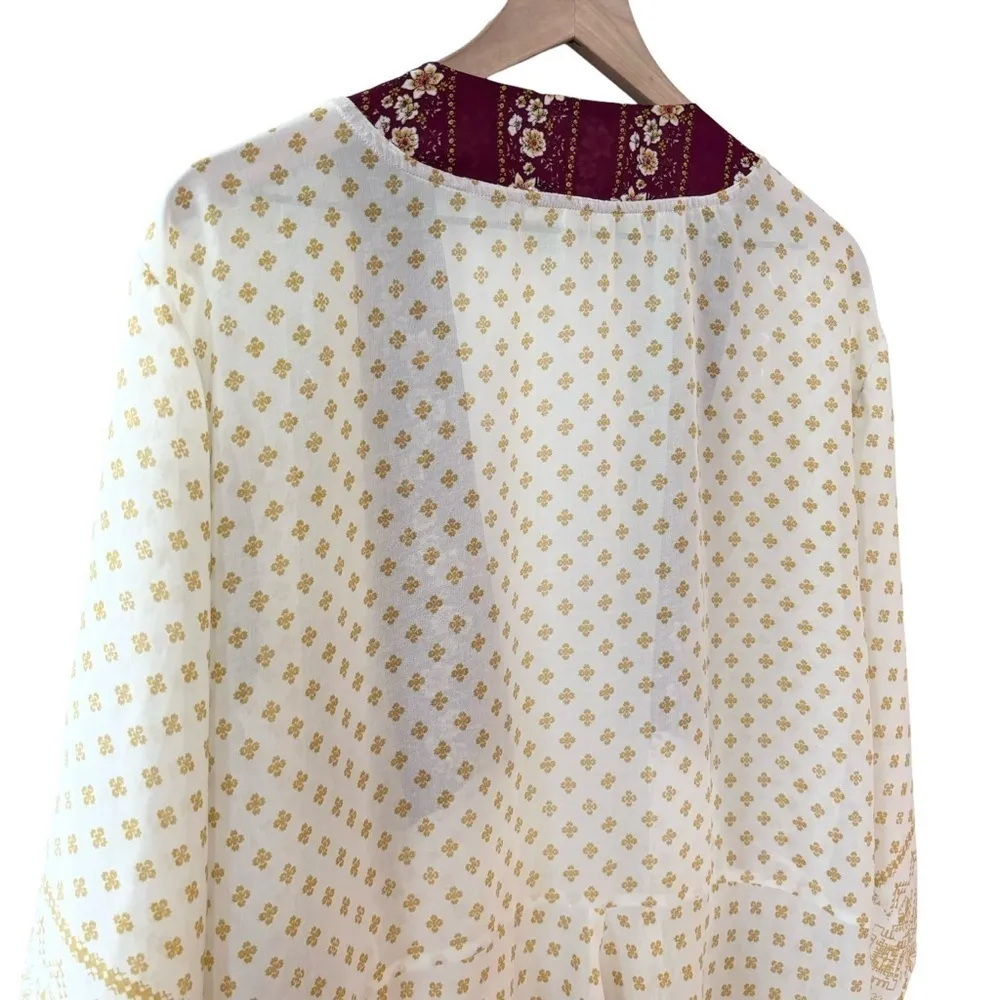 Women's Taylor and Sage white yellow floral boho kimono cardigan size med - Image 5