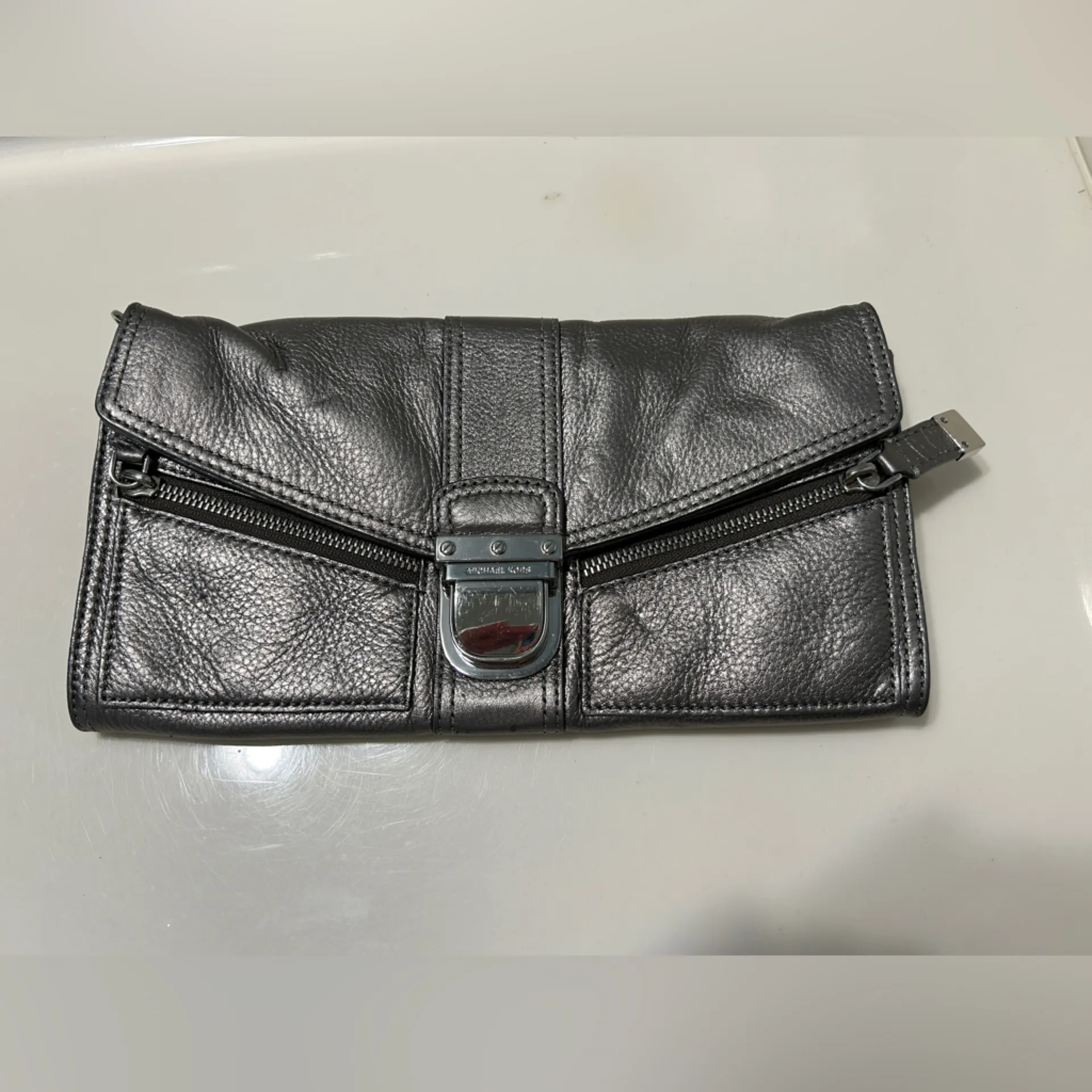 Michael Kors Silver Chain Convertible Crossbody/Clutch - Image 11