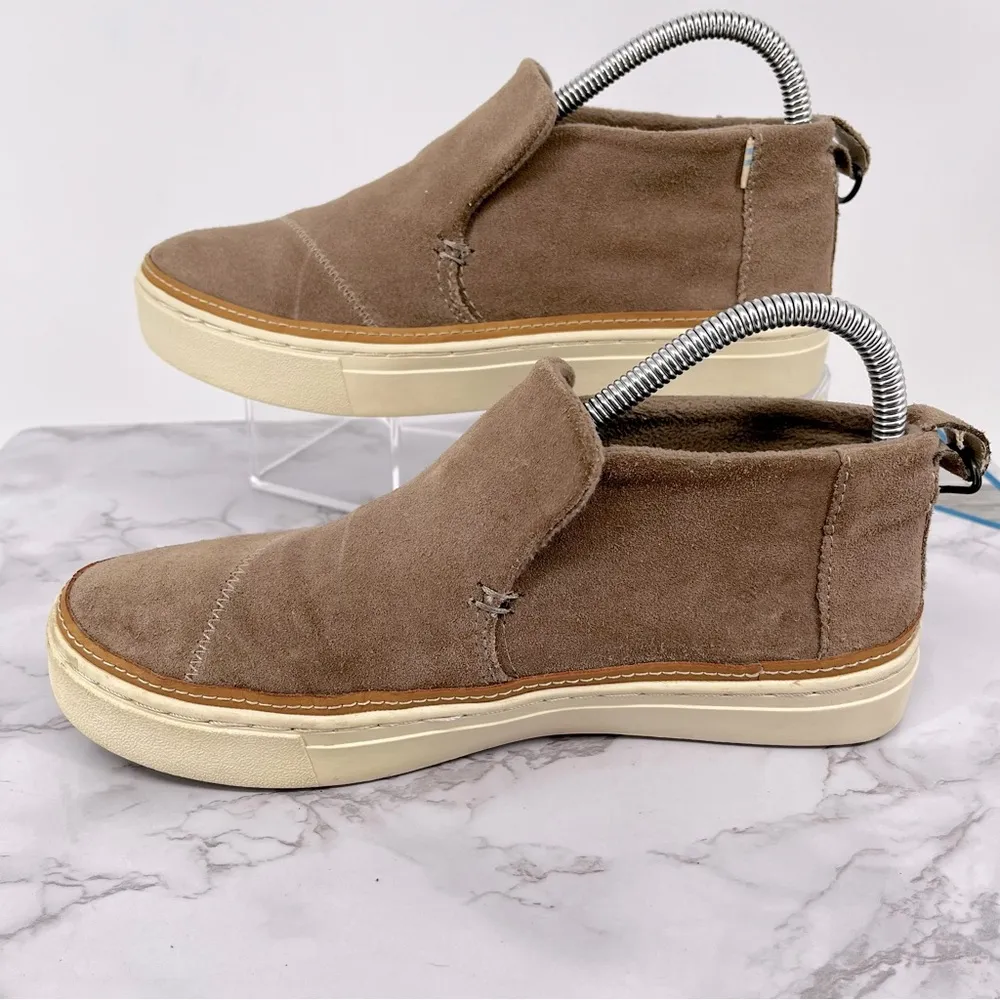 TOMS Paxton Ankle Sneaker Light‎ Taupe Suede Size 7 Casual Comfy Slip On Cushion - Image 8