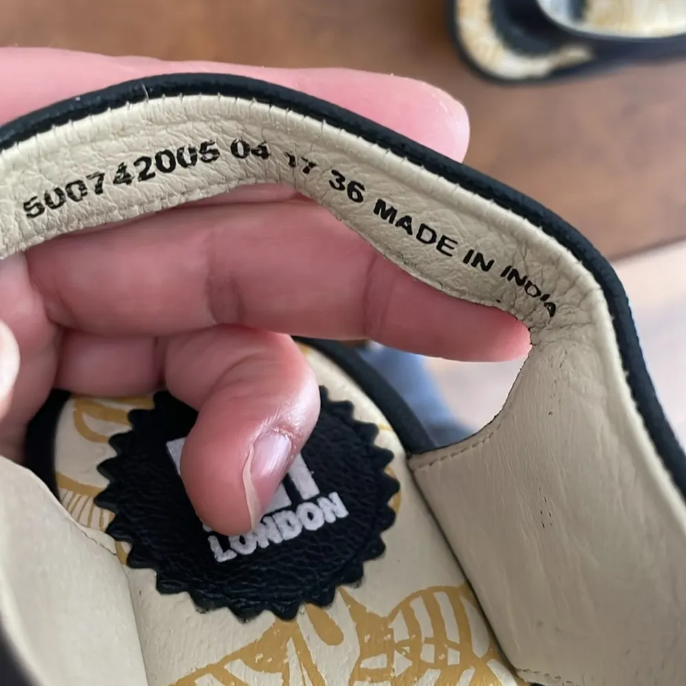 Fly London Ylva Leather Lace Up Open Peep Toe
Wedge Sandals Sz EU 36 (5.5-6 US) - Image 11