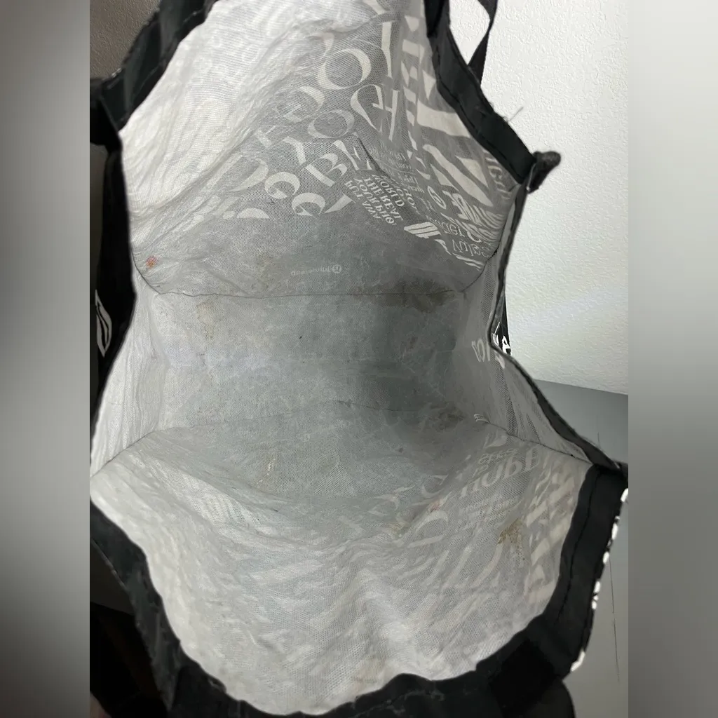 Lululemon Black Manifesto Newspaper Blog Print Reusable Shopping Gym Lunch Bag L - Image 12