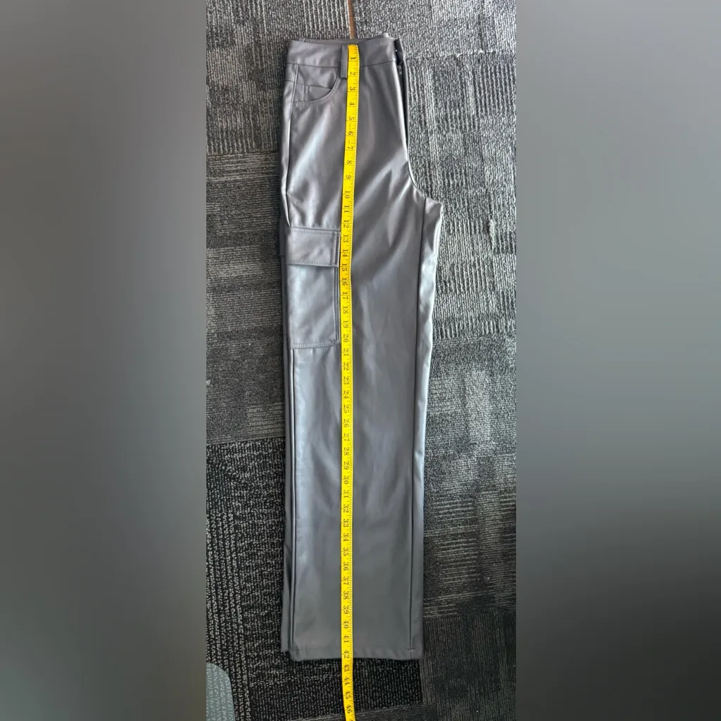 CHARLOTTE RUSSE 🩶Size M🩶 Faux Leather Gray Cargo Pants Women’s - Image 11