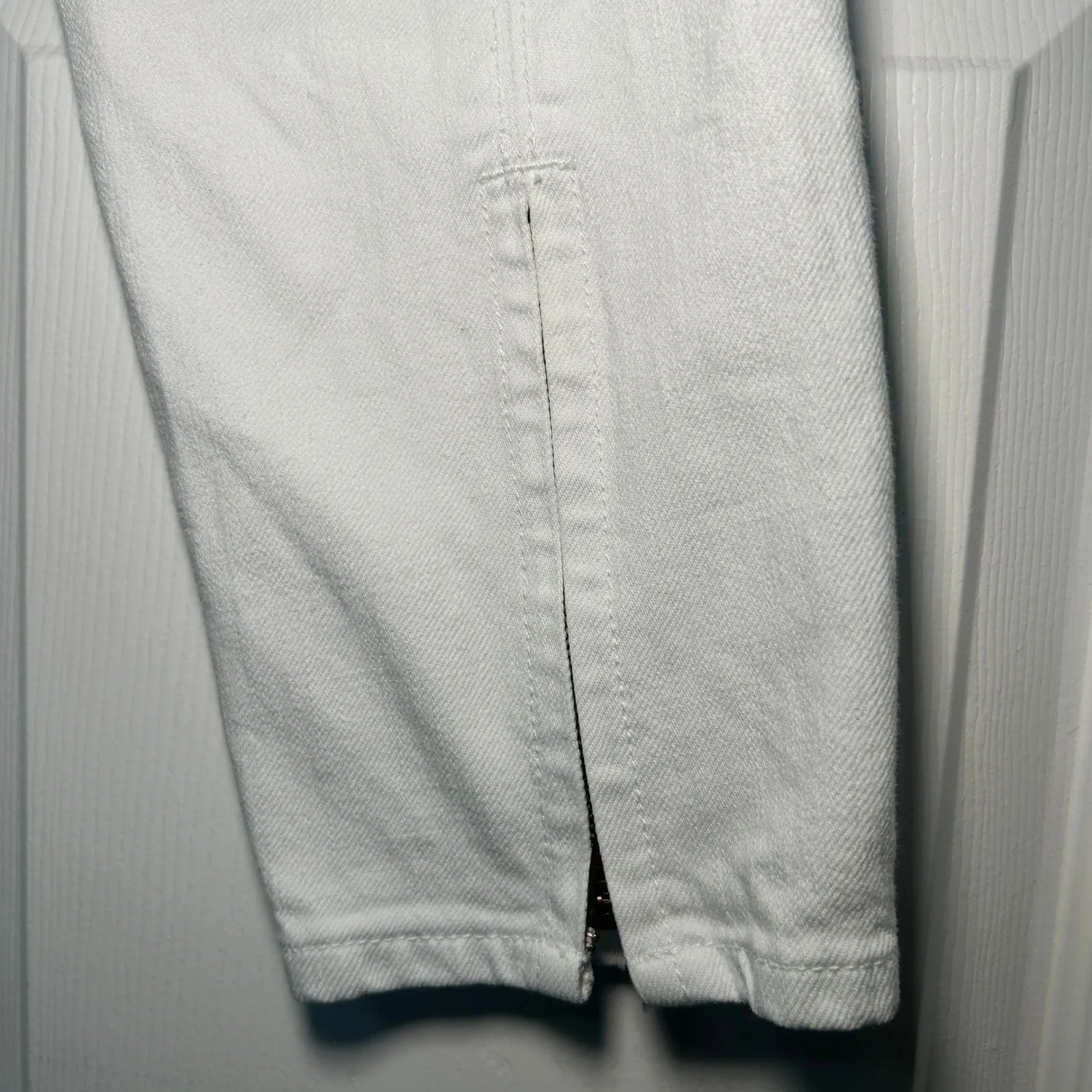 Tory Burch‎ White Super Skinny Jean Zipper Ankle Detail Size 28 - Image 4