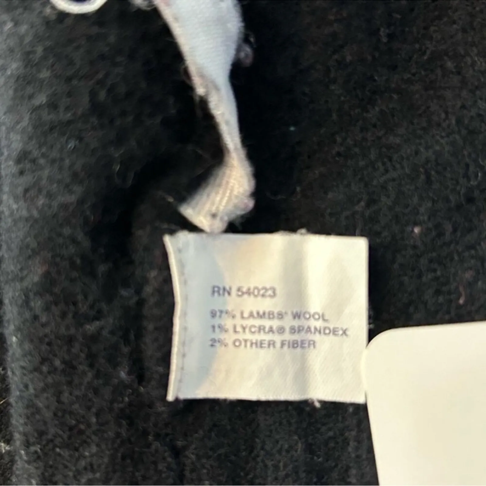 Vintage Y2K GAP Black Lambswool Button Cardigan Sweater Size Small - Image 10