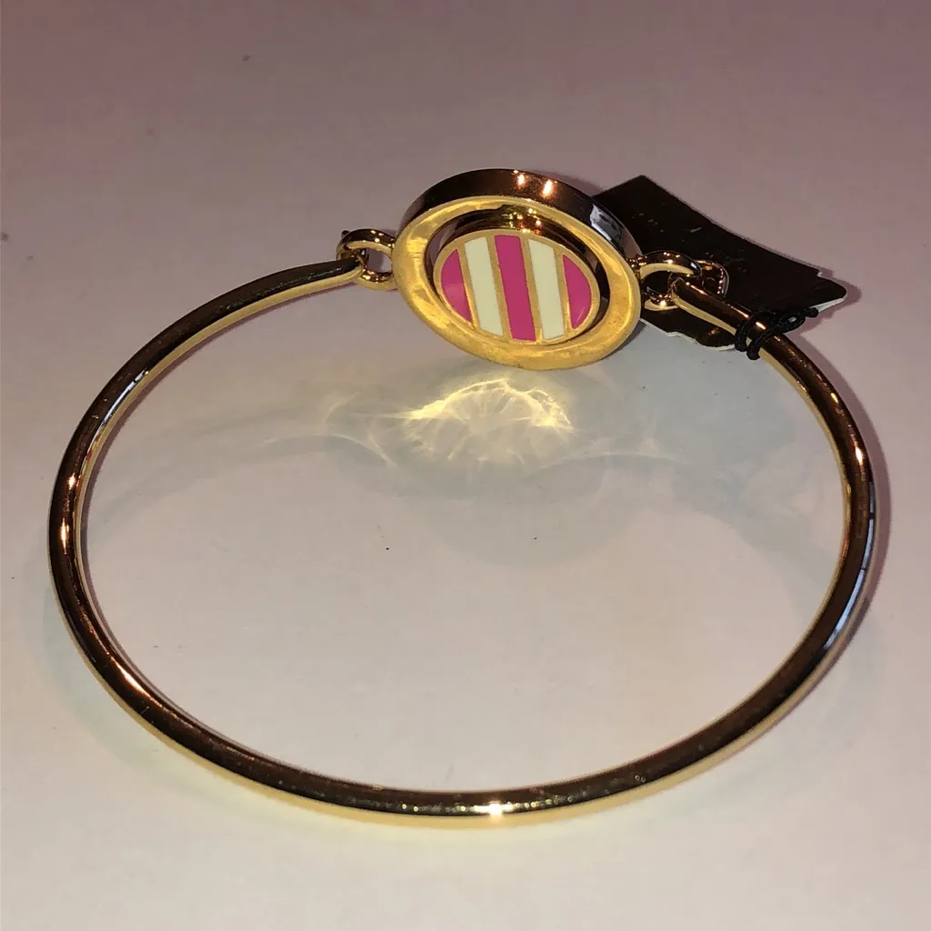 Carolee Gold Tone and Pink Reversible Bangle Bracelet - Image 5
