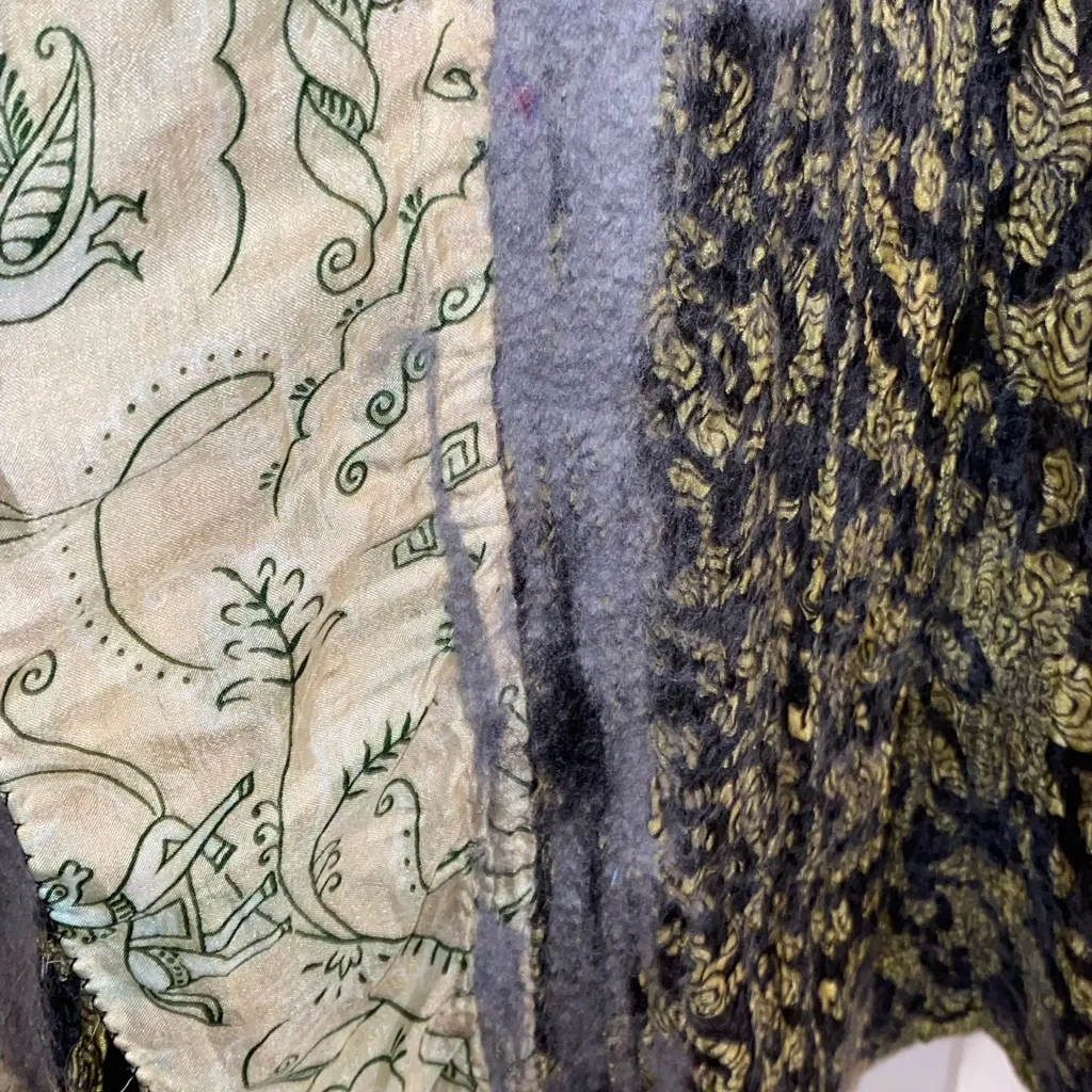 Handmade Bohemian Paisley Gray Gold Green Wool Silk ruffled flounce Scarf Nepal - Image 5