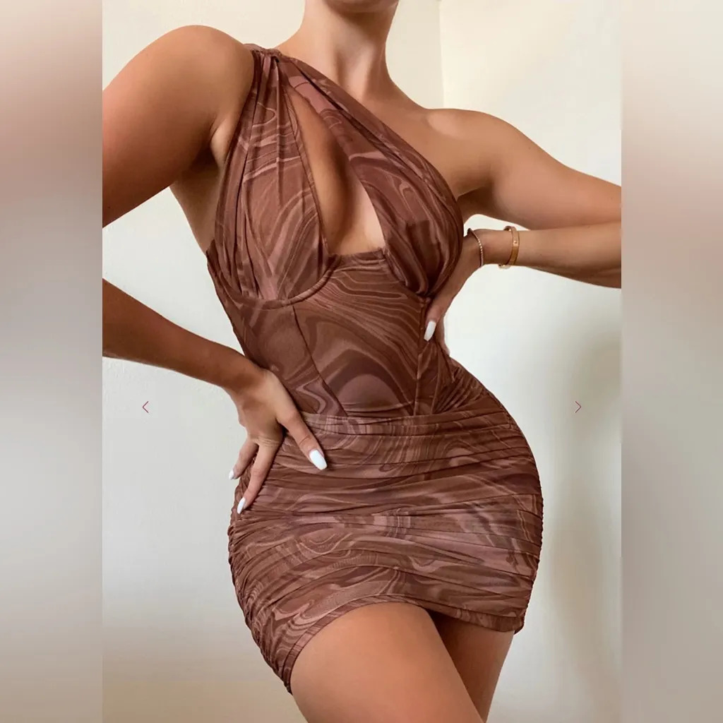 HOUSE OF CB Clementine Cutout Ruched Minidress Swirl Print Size Small CUP SZ D-E - Image 8