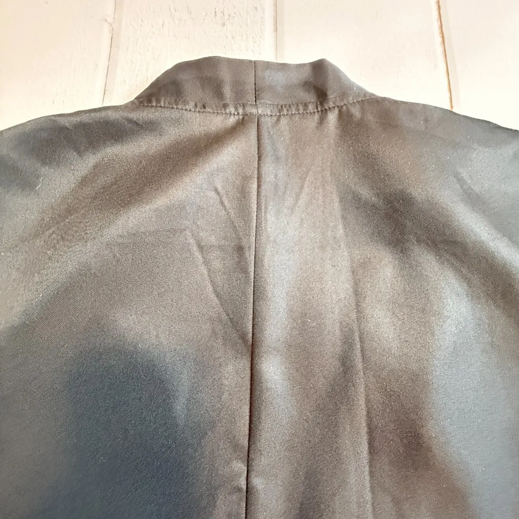 NEW - SheIn - Women’s Black Satin (Composite) Blazer - Size Large.  - Image 10