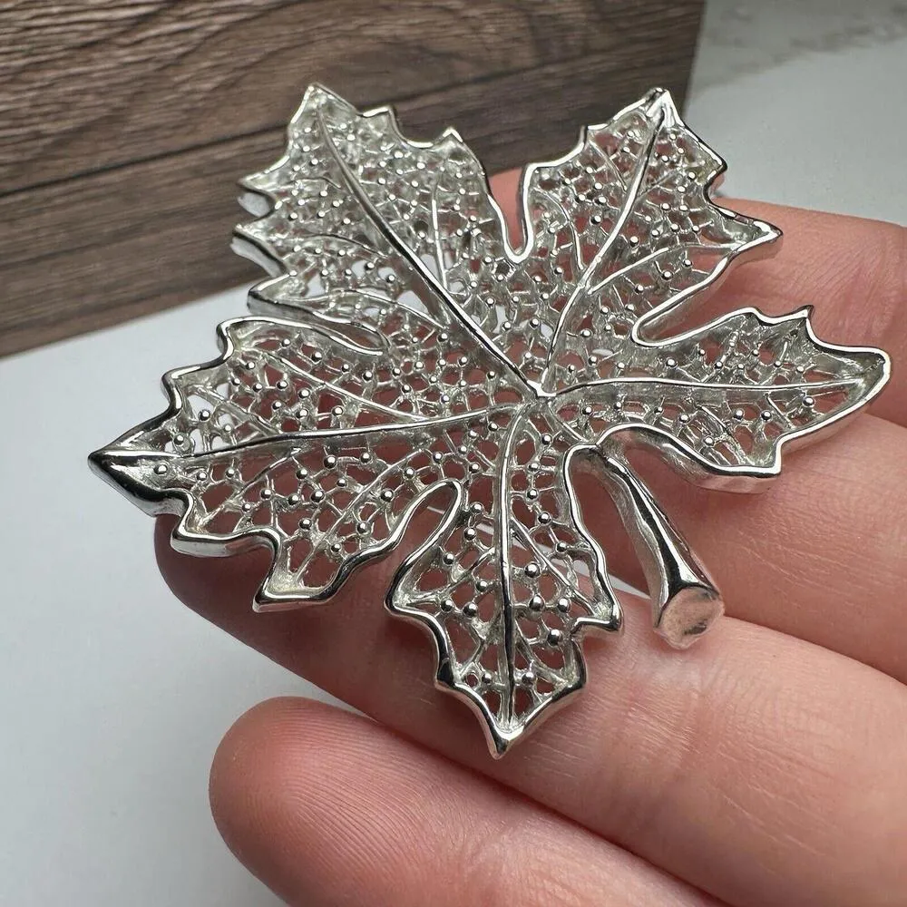 Sarah Coventry Maple Leaf Autumn Fall Signed Brooch Pin Vintage Silver - Image 10