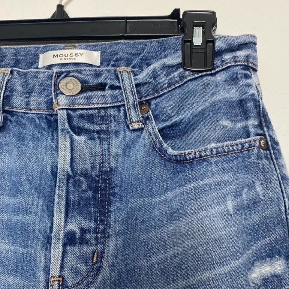 Moussy Vintage MV Latrobe Medium Wash Distressed Jeans Size 25 - Image 10