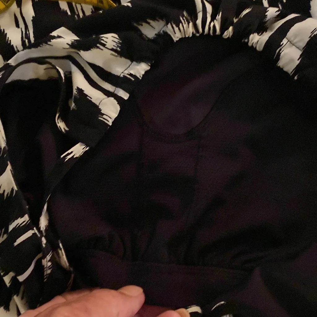 Athleta Maxi Dress! black and white. With pockets! - Image 8