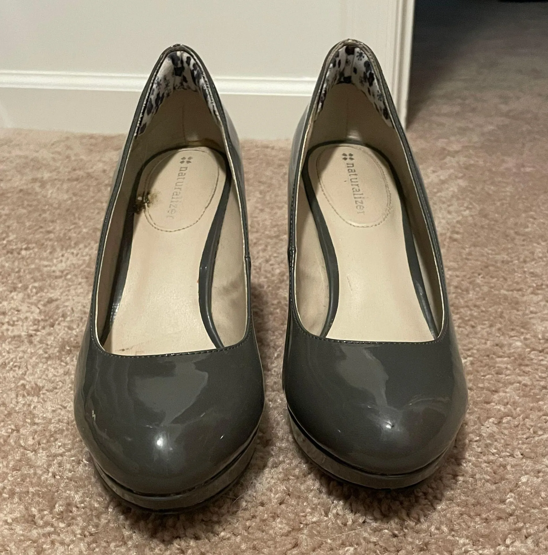 Grey Heels Gray Size 9 - Image 5