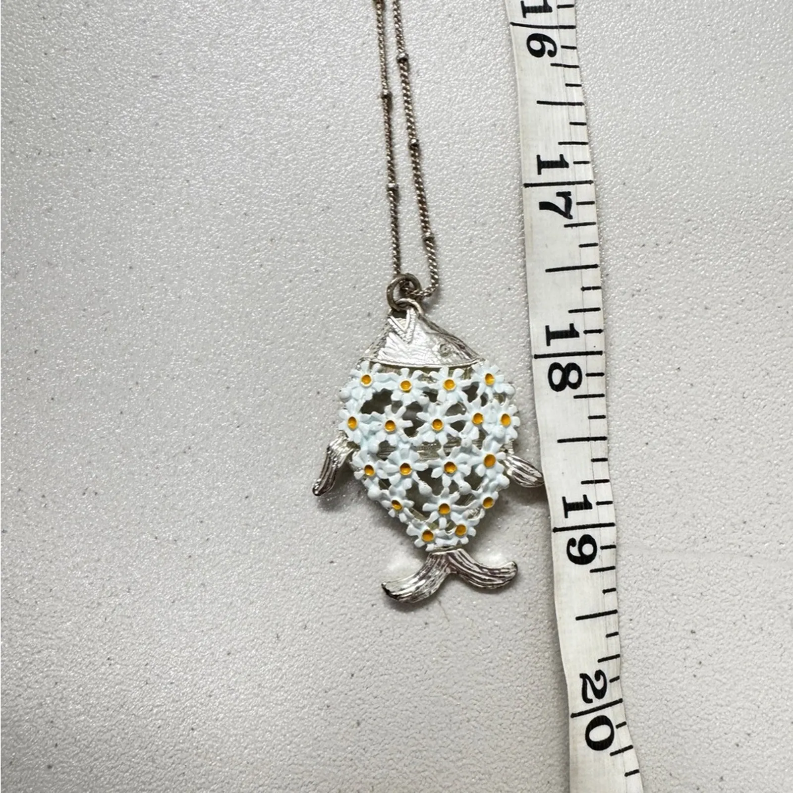 Lauren Conrad Silver Tone Fish Pendant Necklace Long Daisy’s Enameled - Image 6
