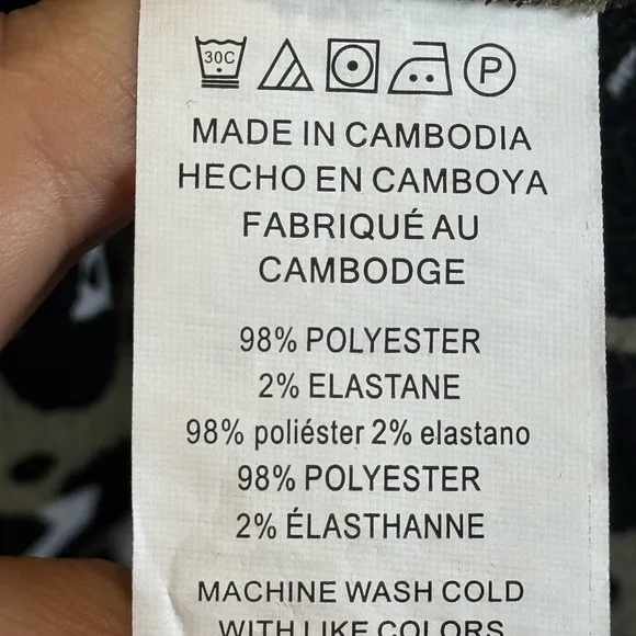 Michael Kors Michael ‎ Green Leopard Print Top L - Image 6