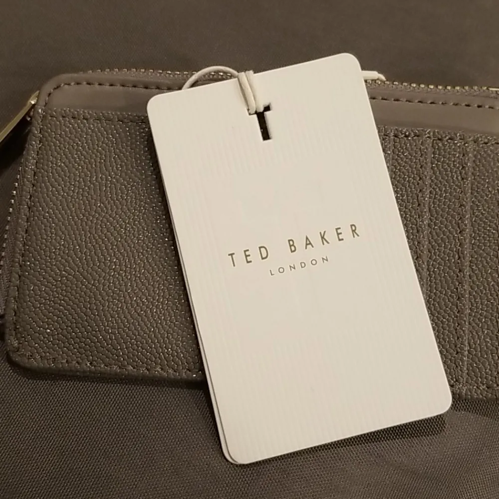 💕TED BAKER💕 Arshia Bow Zipped Credit Card Holder - Image 6