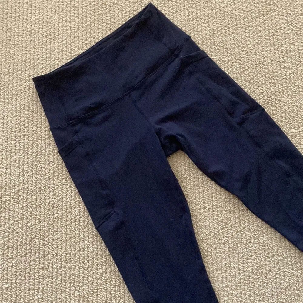 Senita Athletics High Rise Full Length Leggings Navy Blue Pockets Like New Small - Image 2