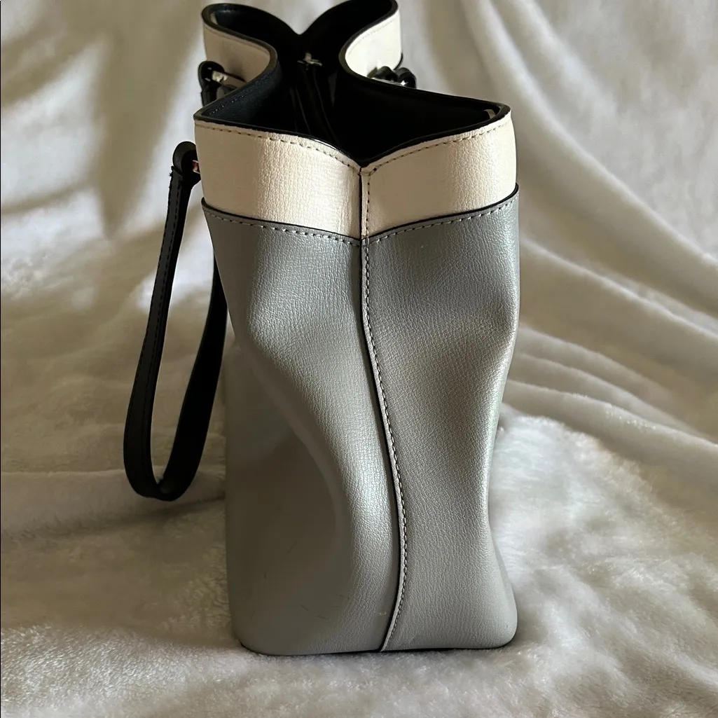 GUC KATE SPADE Sienna Color Block  Refined Grain Leather Satchel Nimbus Grey - Image 4