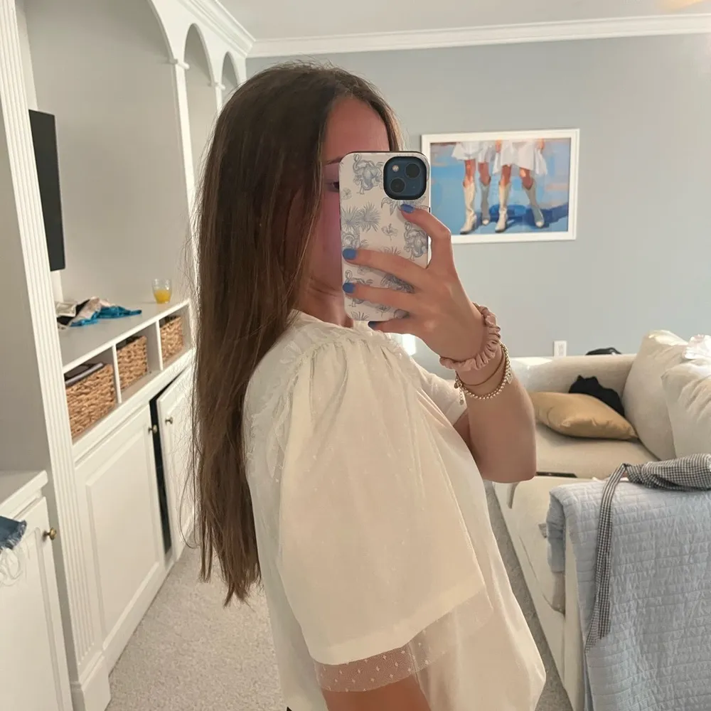 WHITE PUFF SLEEVE TEE - Image 3