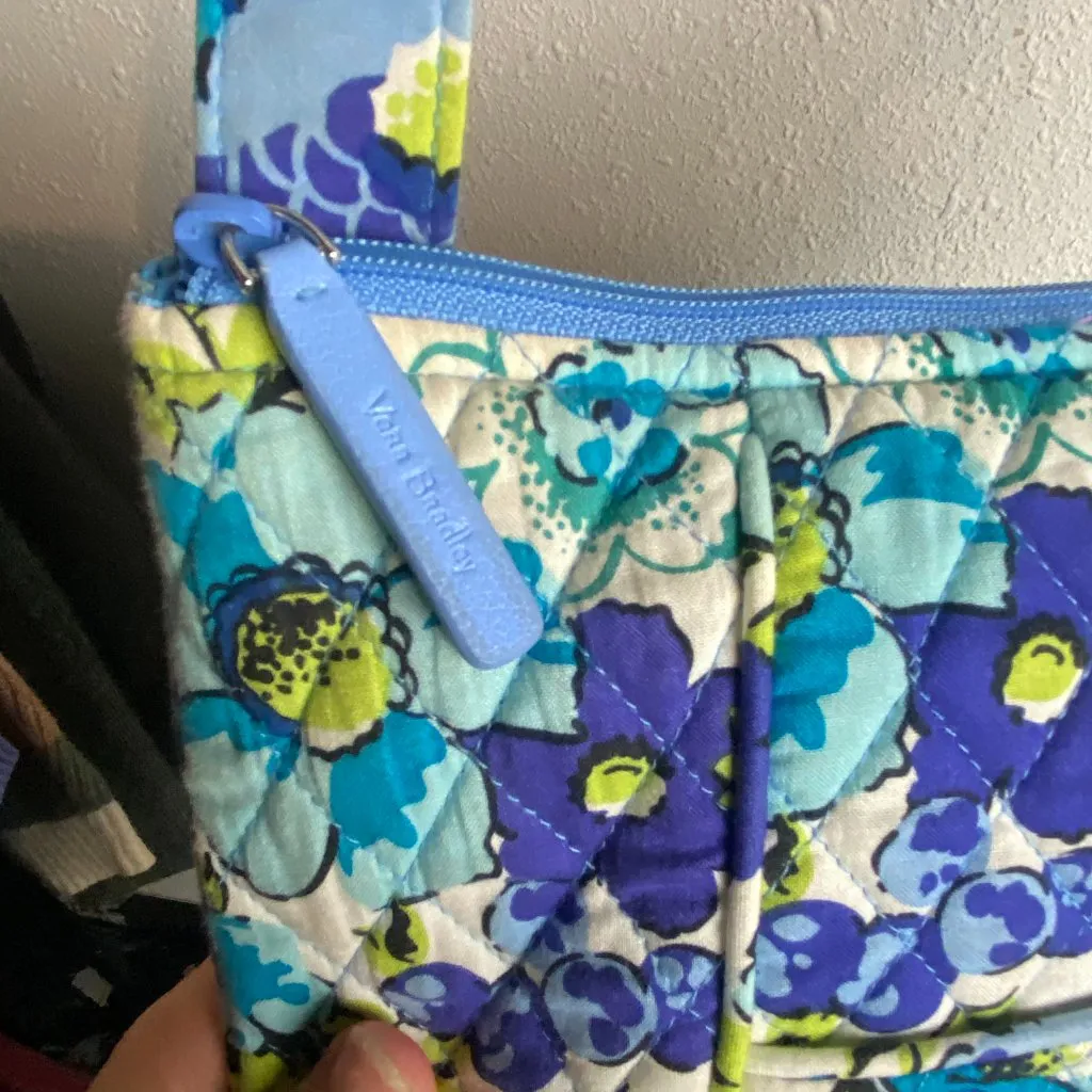 Vera Bradely Blueberry Blooms Hipster Crossbody Bag Purse Blue Floral Retired - Image 3