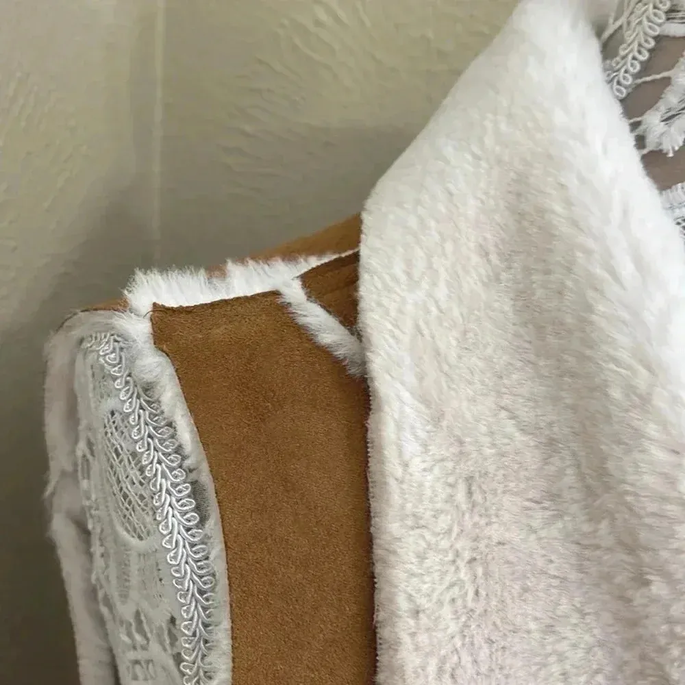 NWTs Gianni Bini Neutral Suede Fur Vest - Image 2