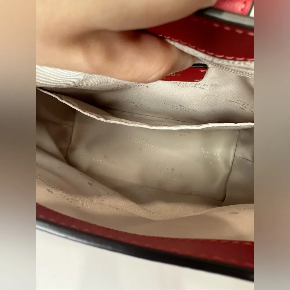 Reegan Bucket Bag - Image 9