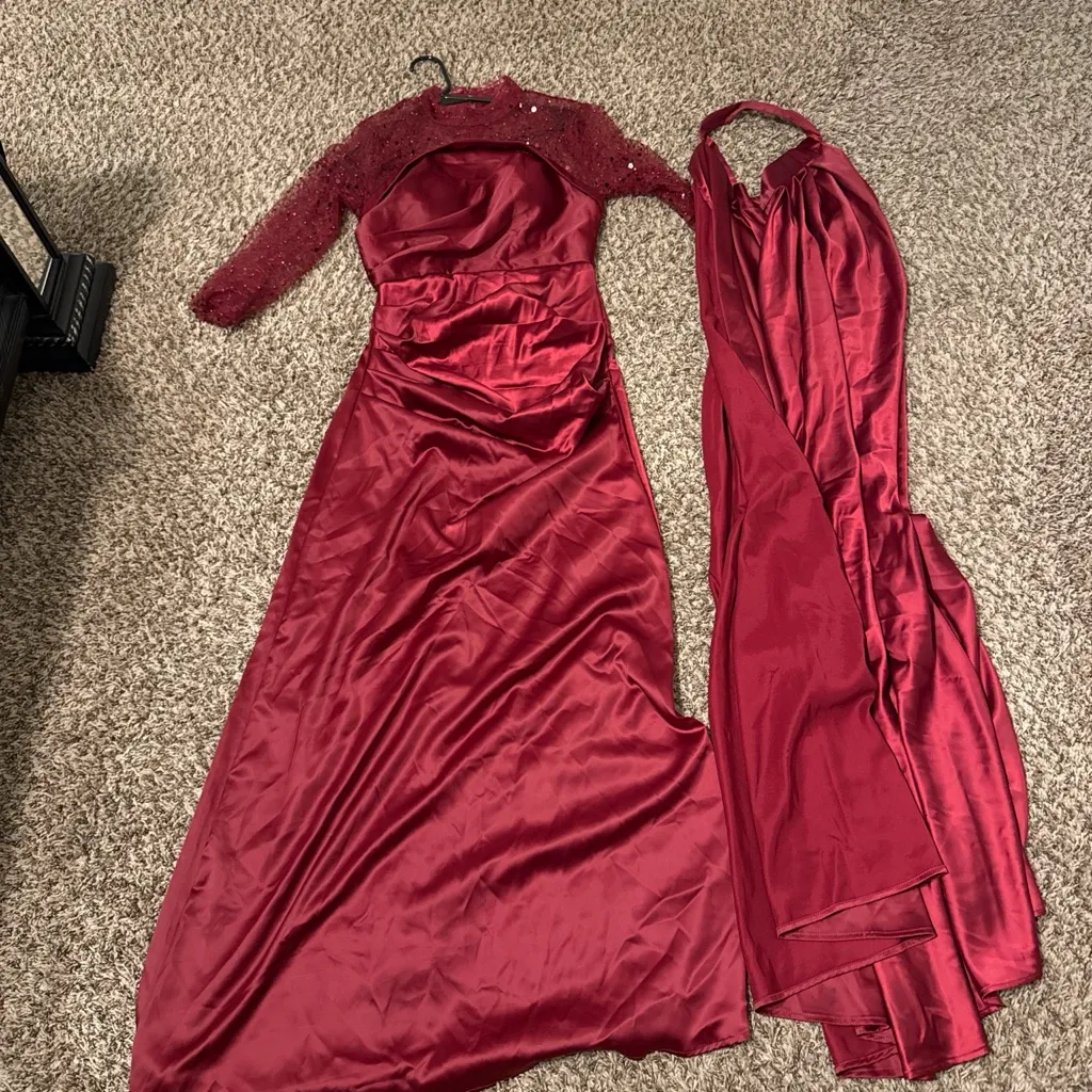 Elegant Burgundy Evening Gown Red - Image 3