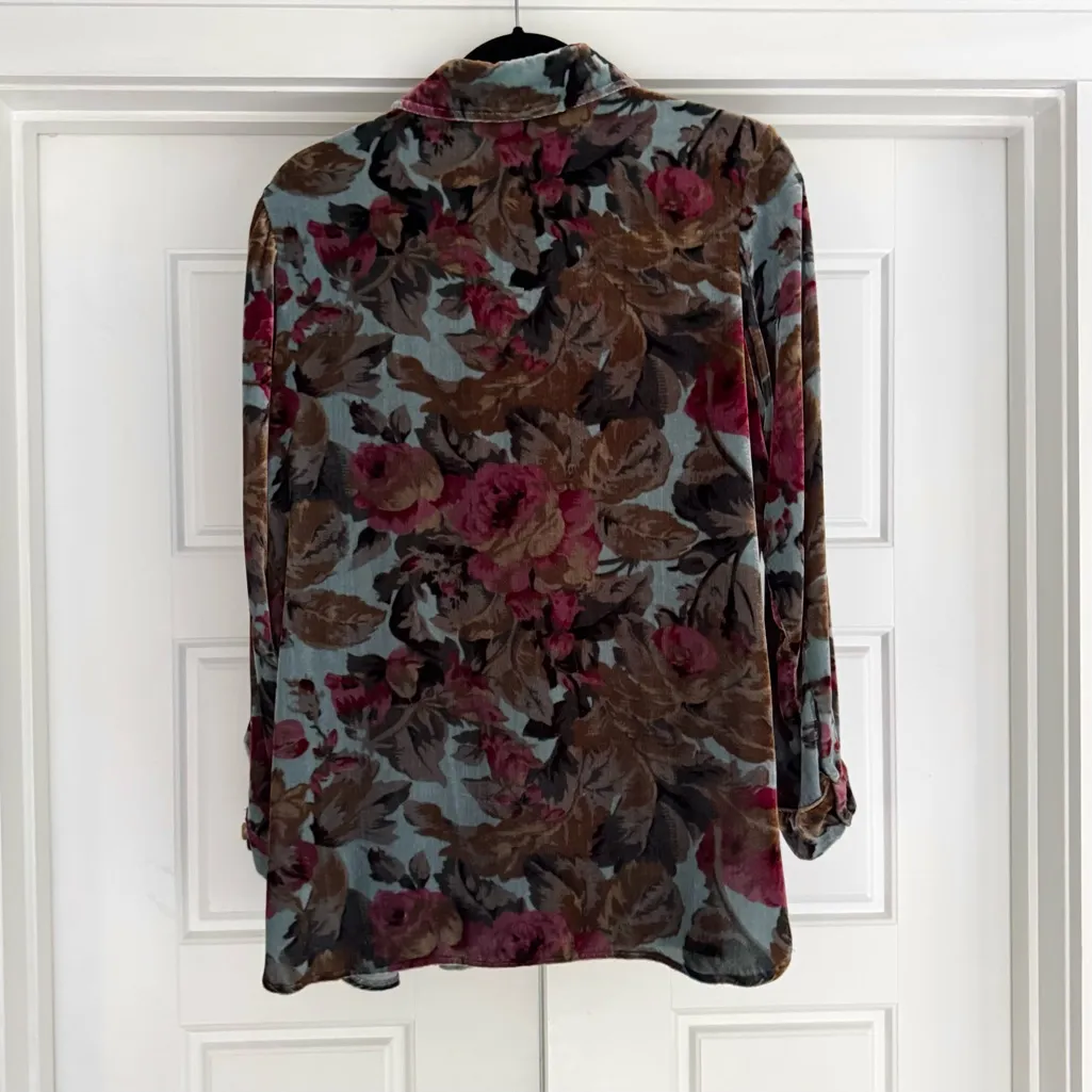 Soft Surroundings Silk Velvet Floral Button Down Blouse - Small - Image 2
