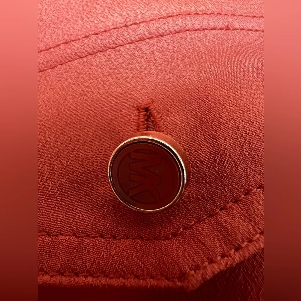 Michael Kors Zip Front Polyester Long Sleeve Burnt Orange size Large Blouse - Image 8