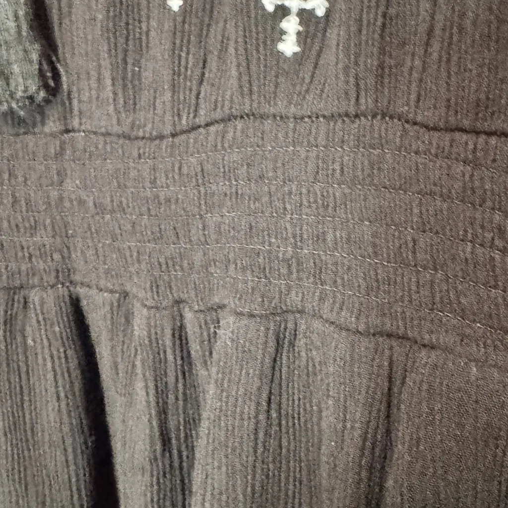 Braeve Black Garment‎ size Medium white detail embroidery tassels and stretchy - Image 5