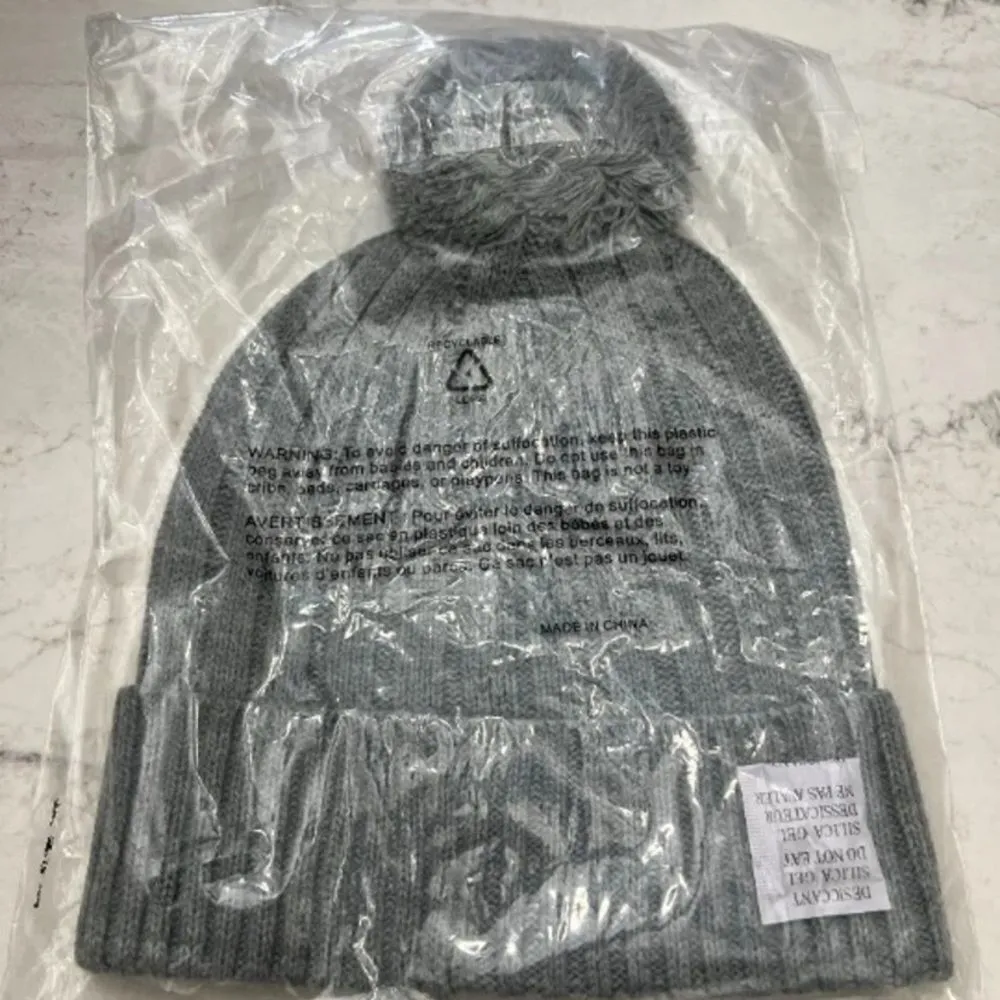 Michael Kors grey Pom beanie - Image 3