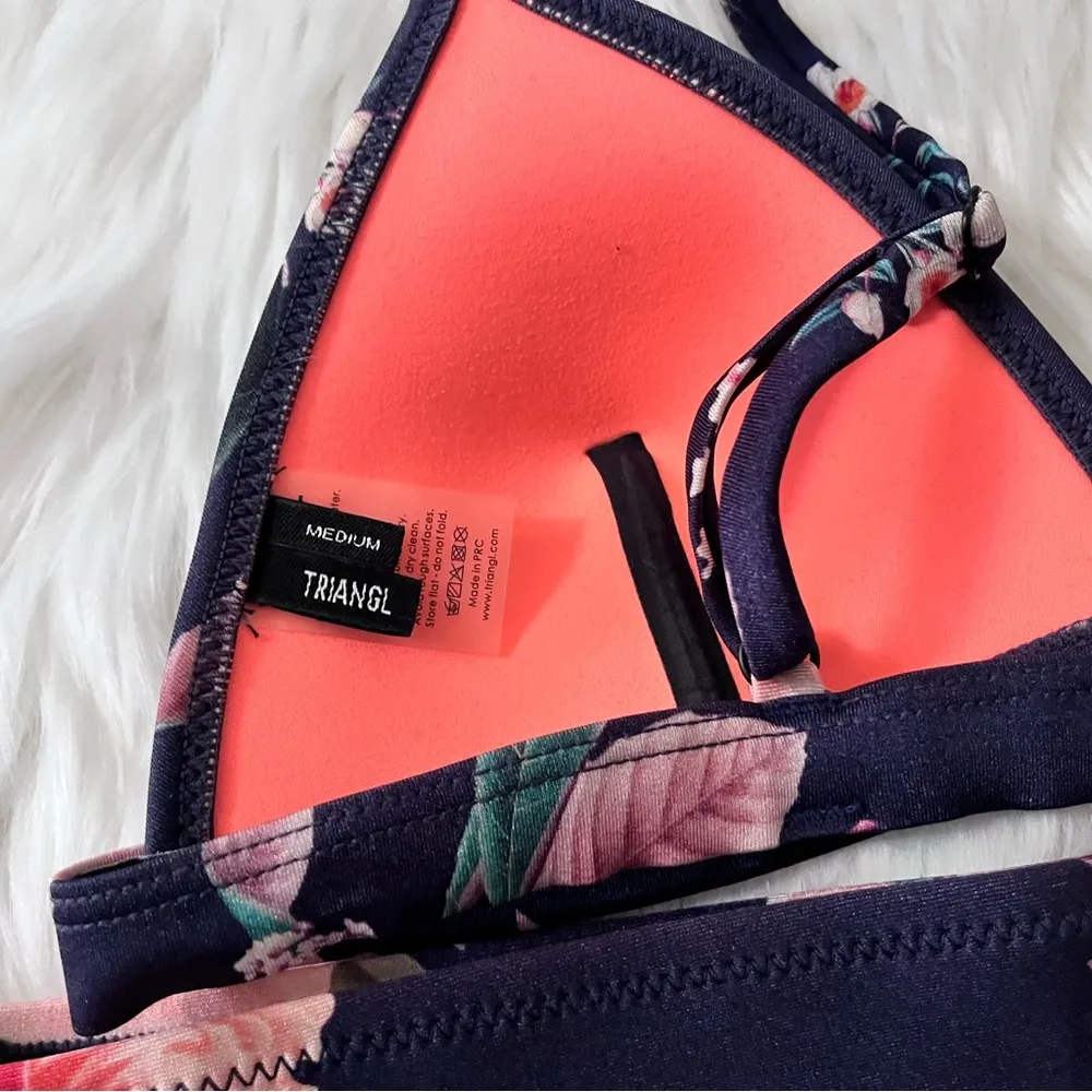 Women’s  Neoprene 2 pc Bikini Delilah - Fiore Nero Print - Top:M Bottom:L - Image 13