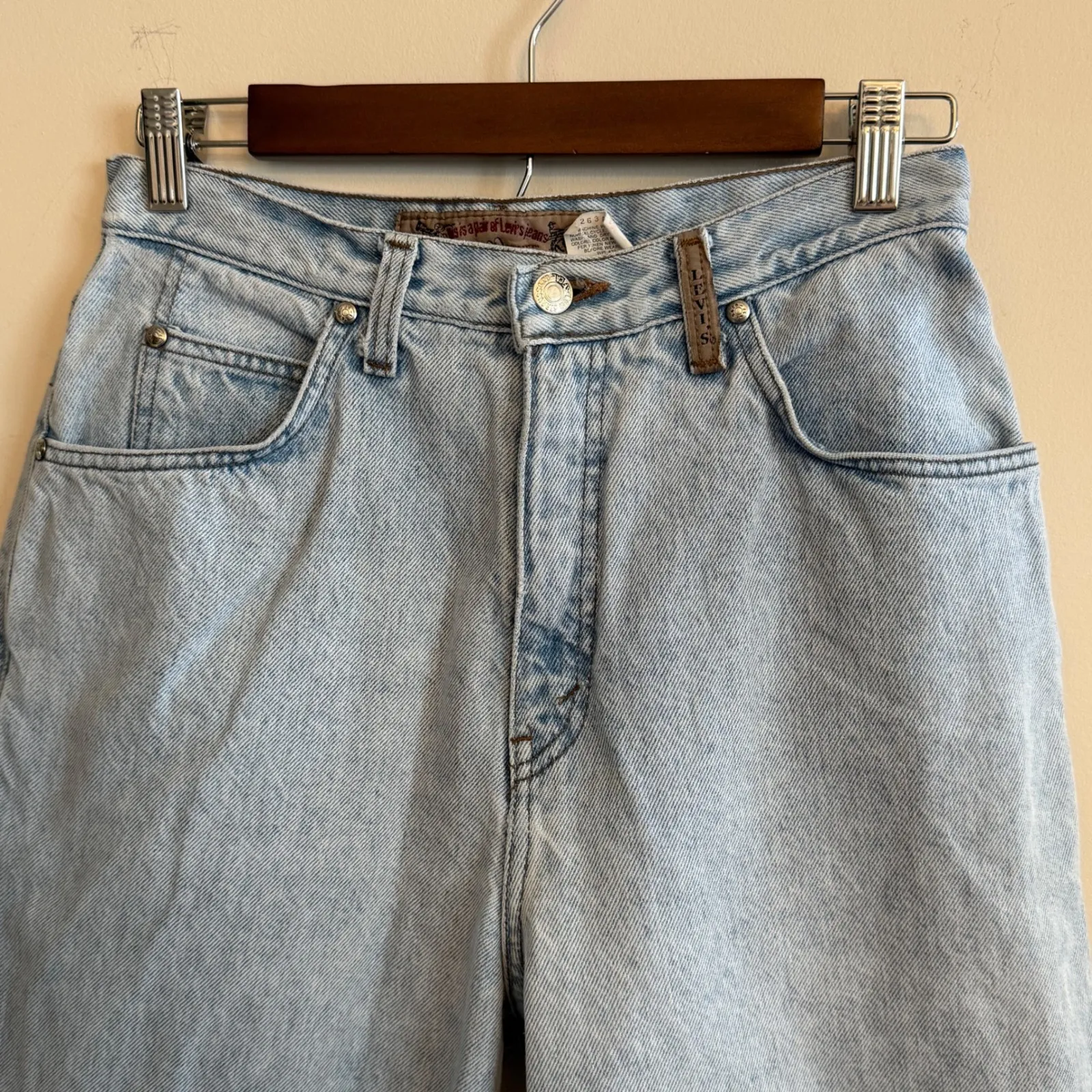 Vintage Levis 900 Series Jeans Women's 12 (28x41) High Waisted Tapered Mom Jeans - Image 3