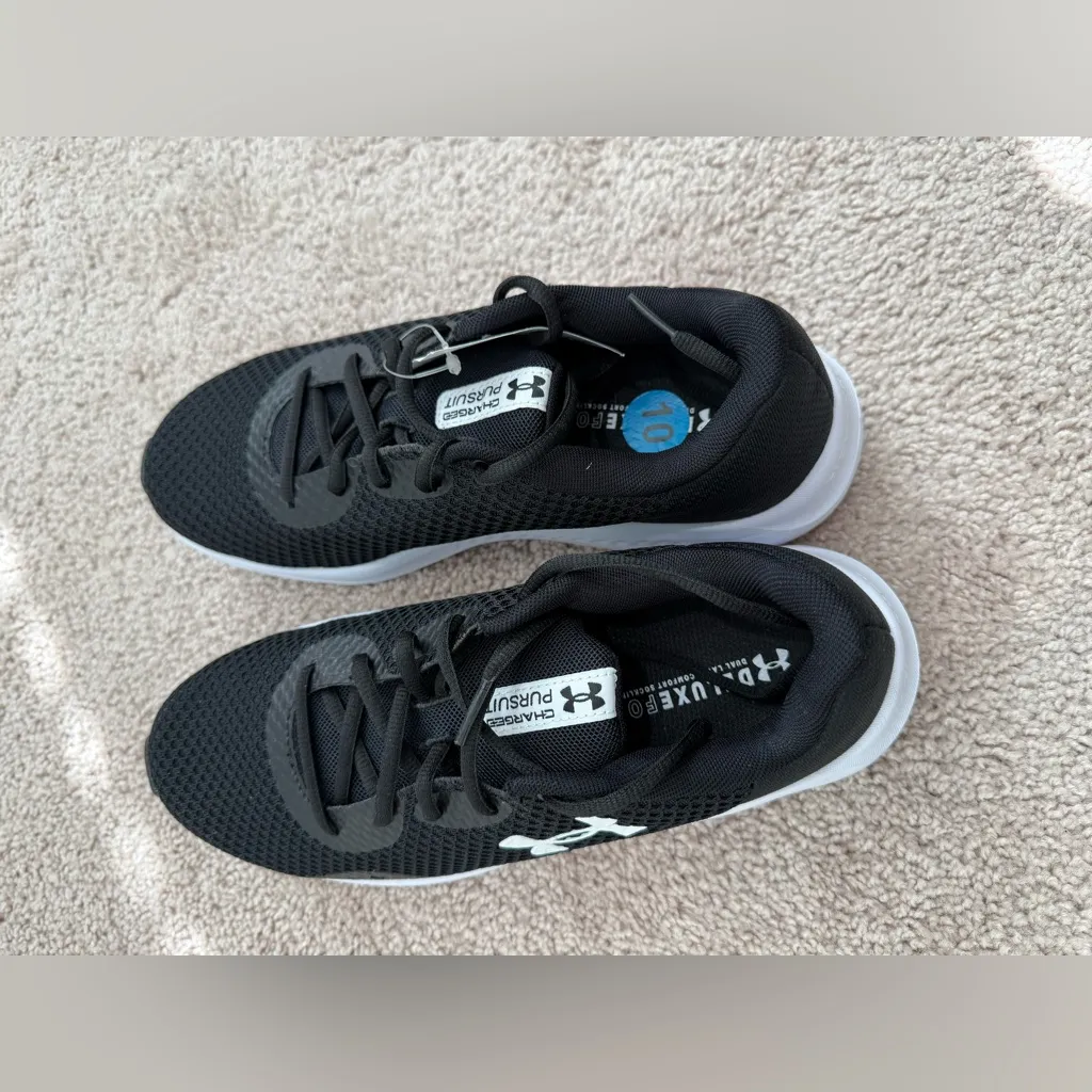 Nwt Under Armour women shoes - Image 3