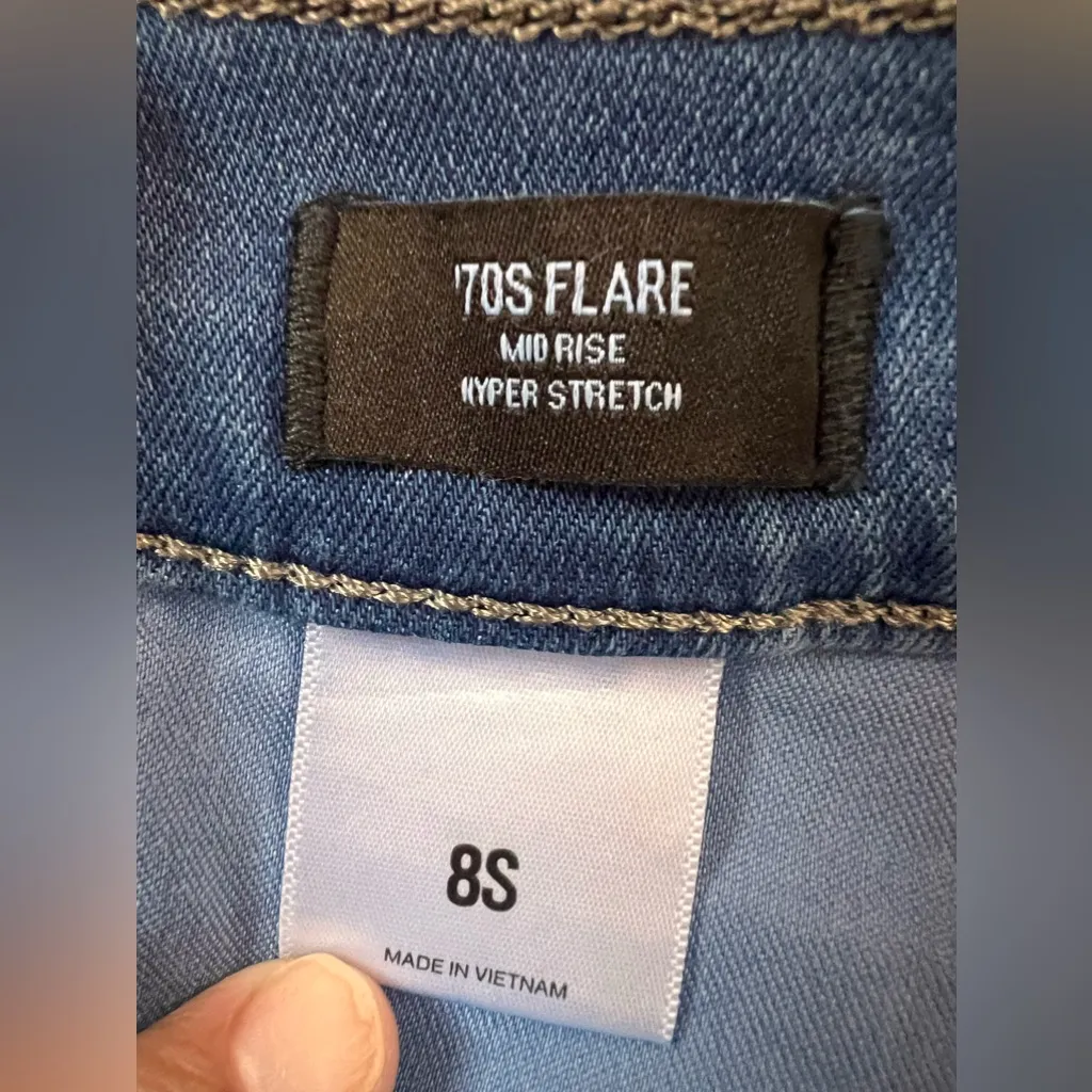 Express NWT 70’s Boot Cut Flare Mid Rise Hyper Stretch Denim Jeans Size 8 - Image 6