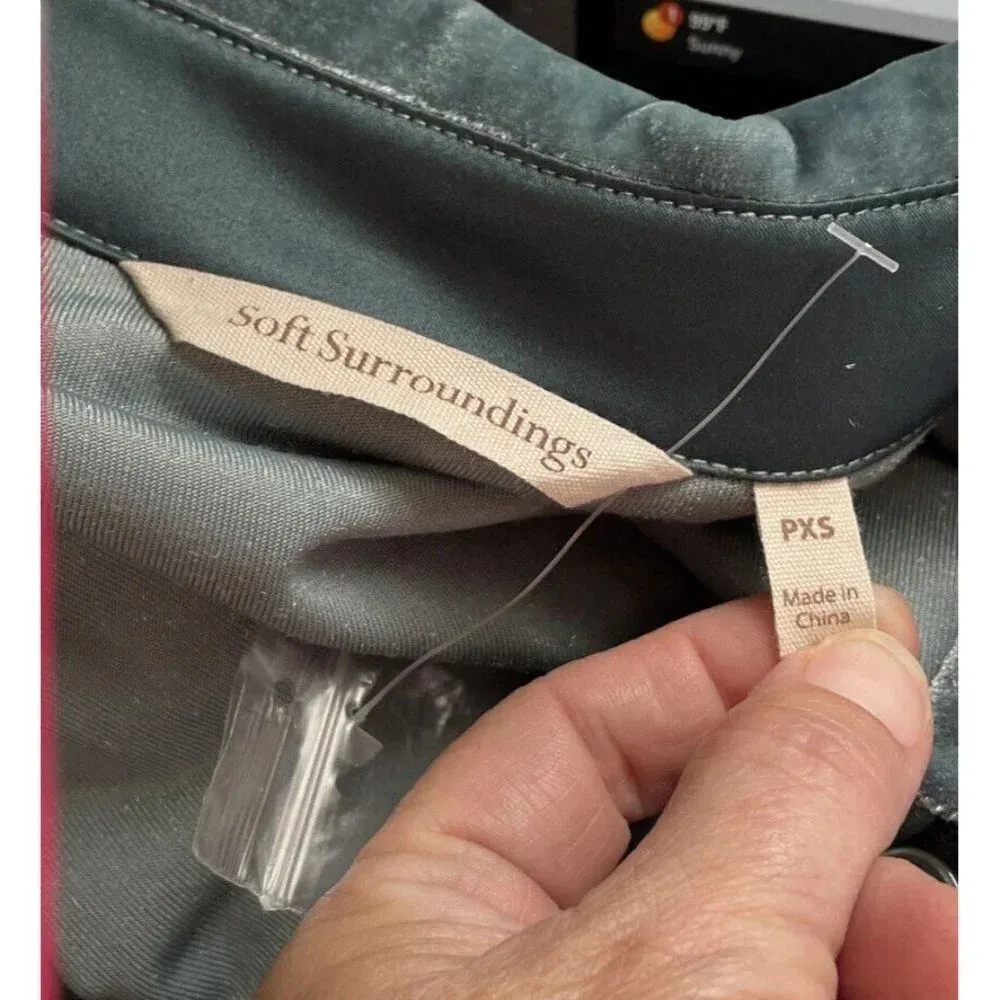 Soft Surroundings Sea Foam Green Velvet Boyfriend Top Button Long Sleeve PXS NEW - Image 5