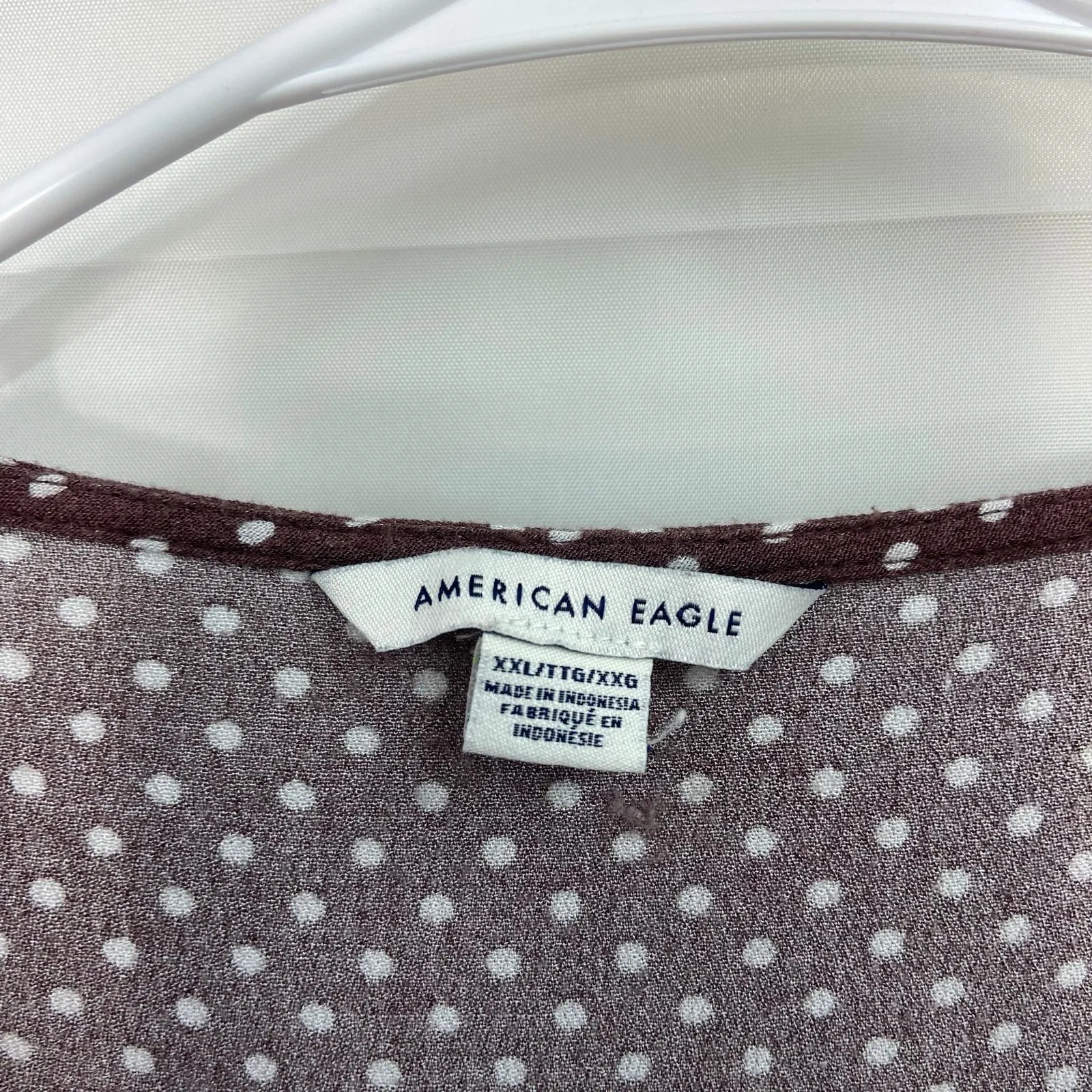 American Eagle women's brown spotted‎ tie v-neck cap sleeve casual cropped shirt - Image 4
