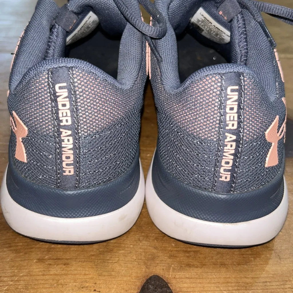 Under Armour Women's Thrill 3 Running Sneakers Size 11 - Image 5