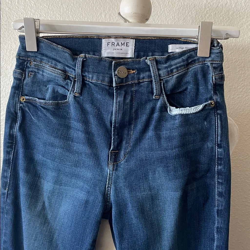 Frame Denim Le High Skinny Stagger Hem - Image 3