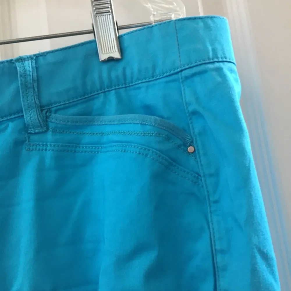 FINAL MARKDOWN Ladies’ intro cropped slacks (12) - Image 3