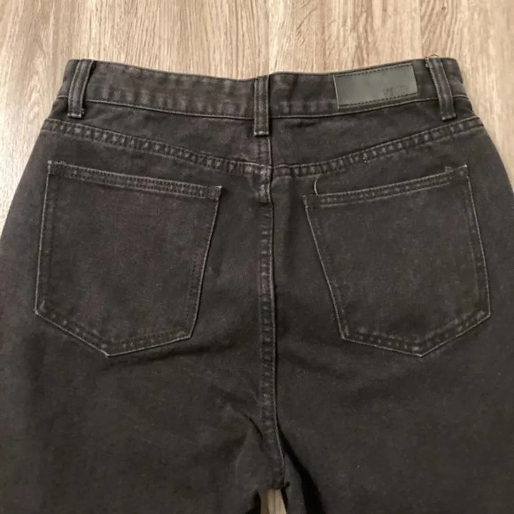 Nasty Gal Strike a Pose Distressed Mom Jeans Size 8 NWT - Image 13