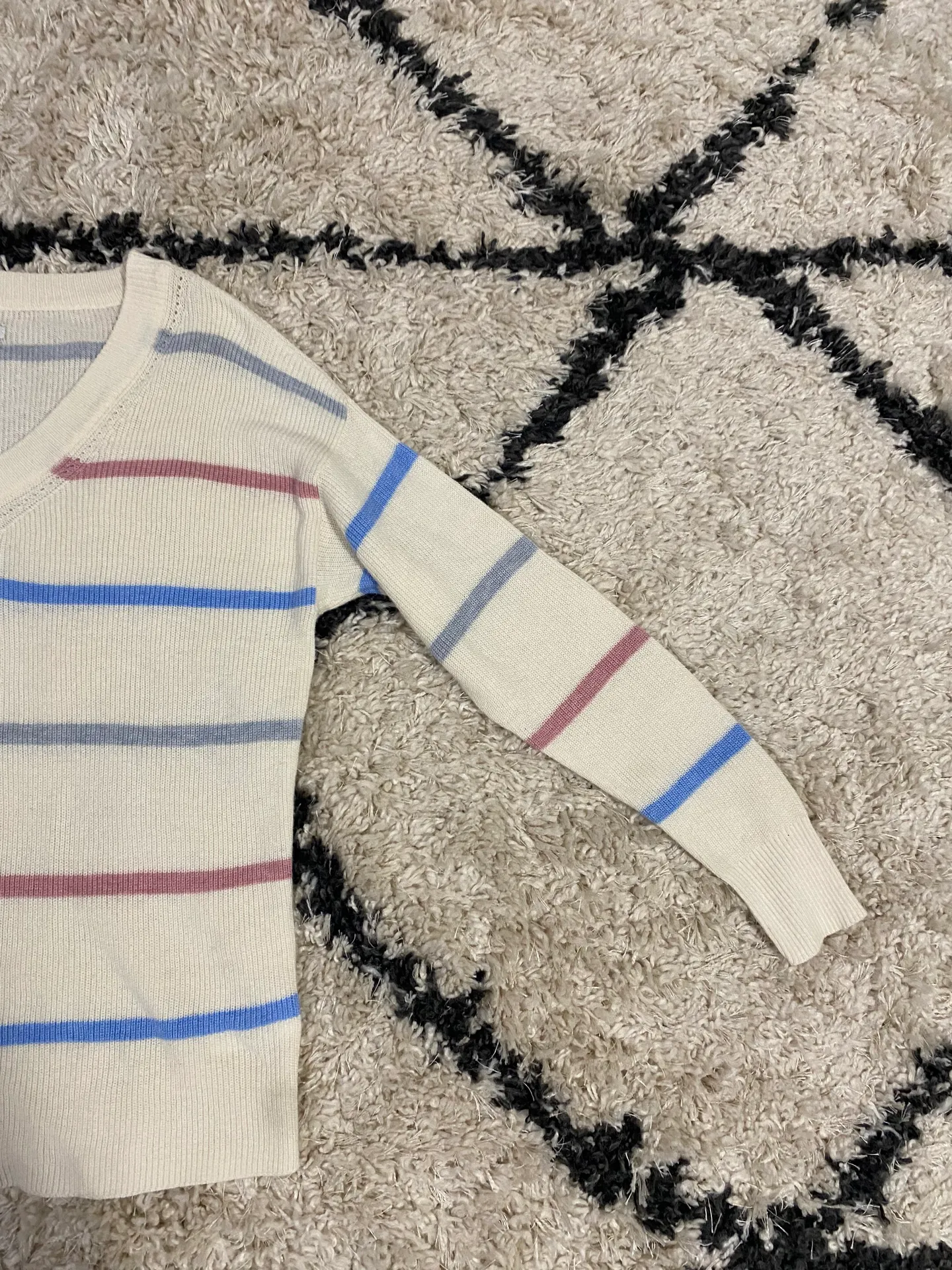 American Eagle Striped V-neck Sweater - Image 3