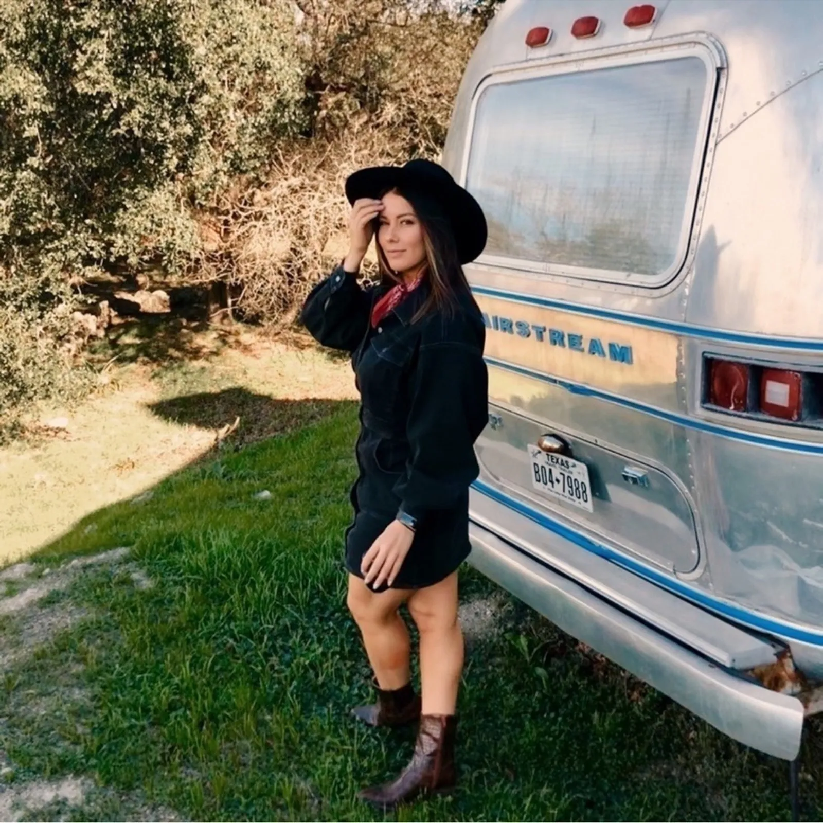 Free People 90s Black Denim Mini Dress M Vintage Western Boho Dolman Sleeve - Image 4