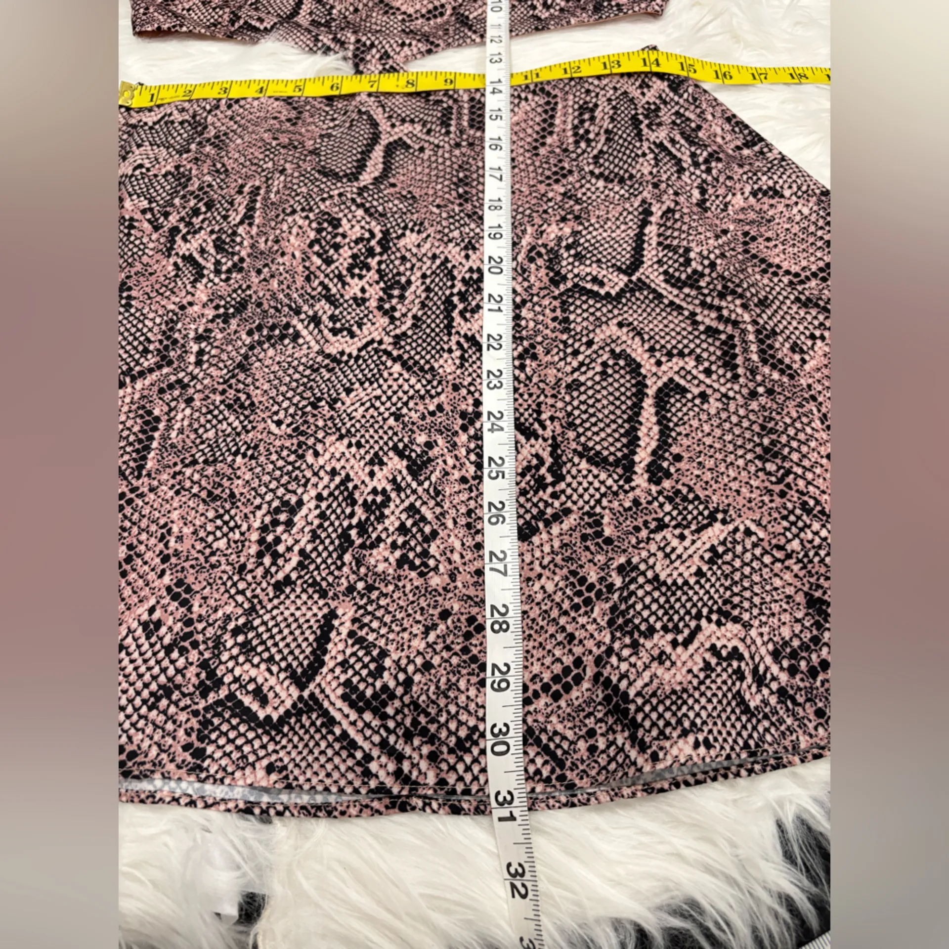 Superdown Blush Pink Snake Print Dress Size L - Image 4