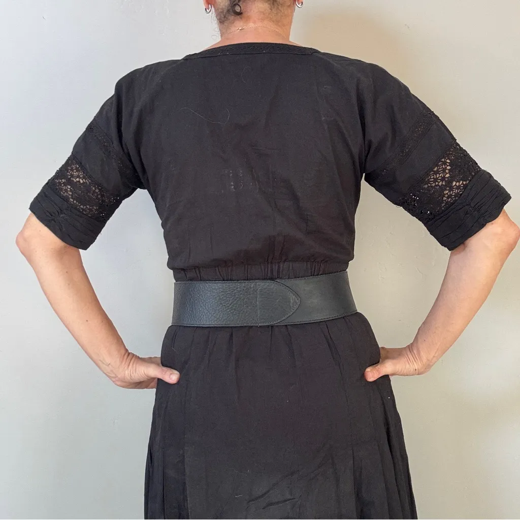 Y2K DKNY black wide pebbled leather brass buckle womens belt - Image 3