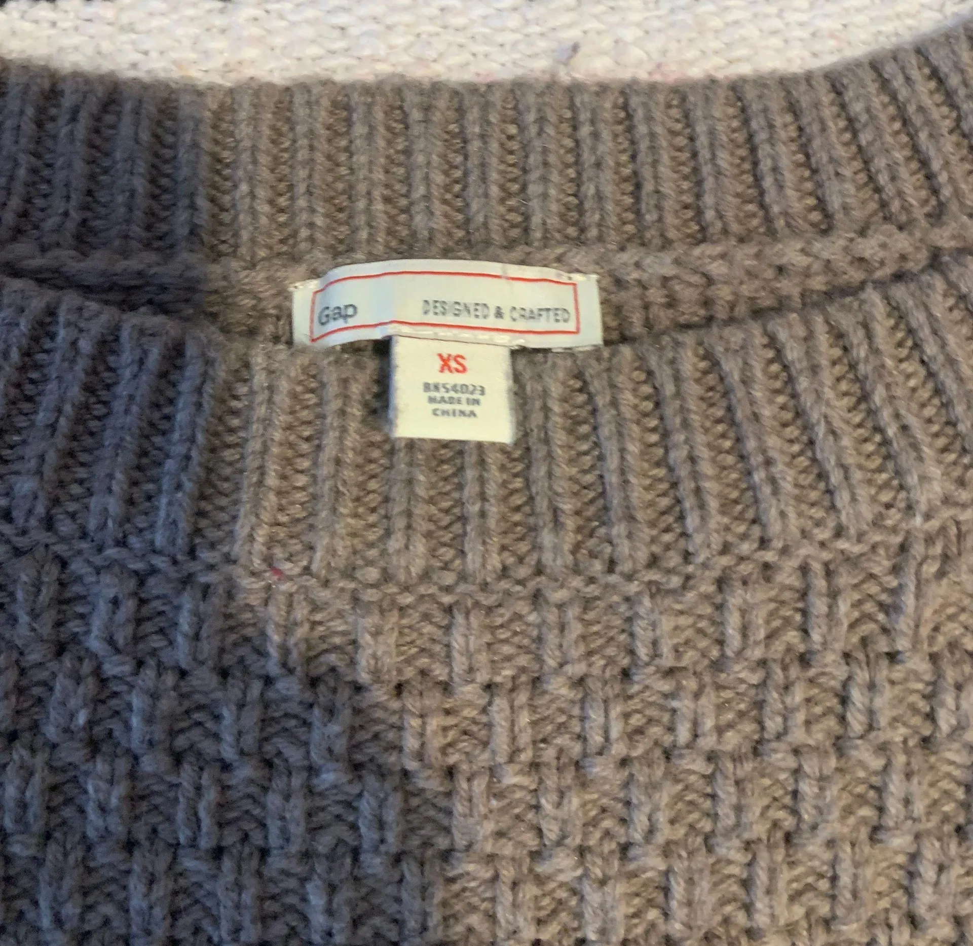 Gap Cable Knit Crewneck Sweater - Image 5