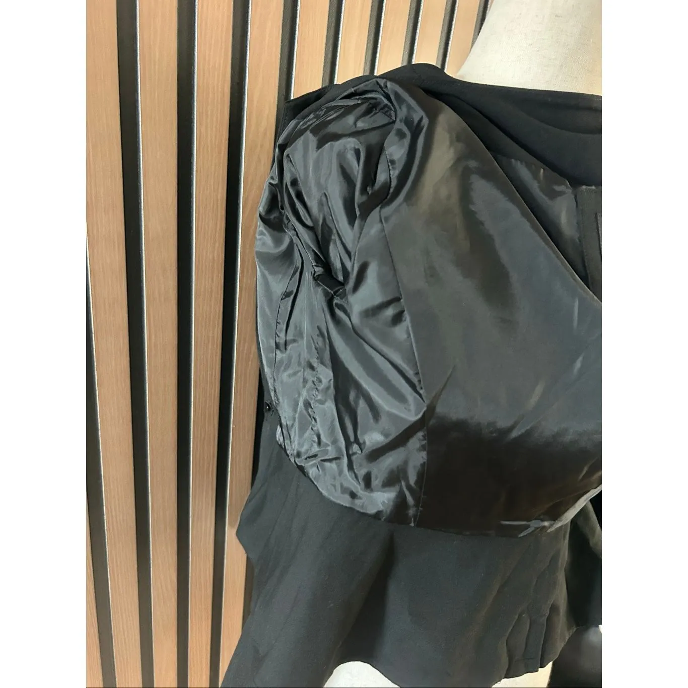 The limited black blazer stylish form fitting size small - Image 6