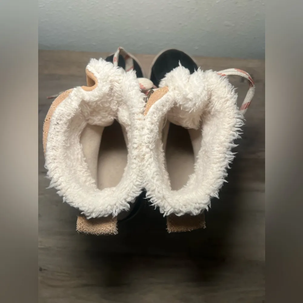 Merona Women's Tan and Black Duck Boots,Winter Boots,Size 7,Good Condition - Image 4