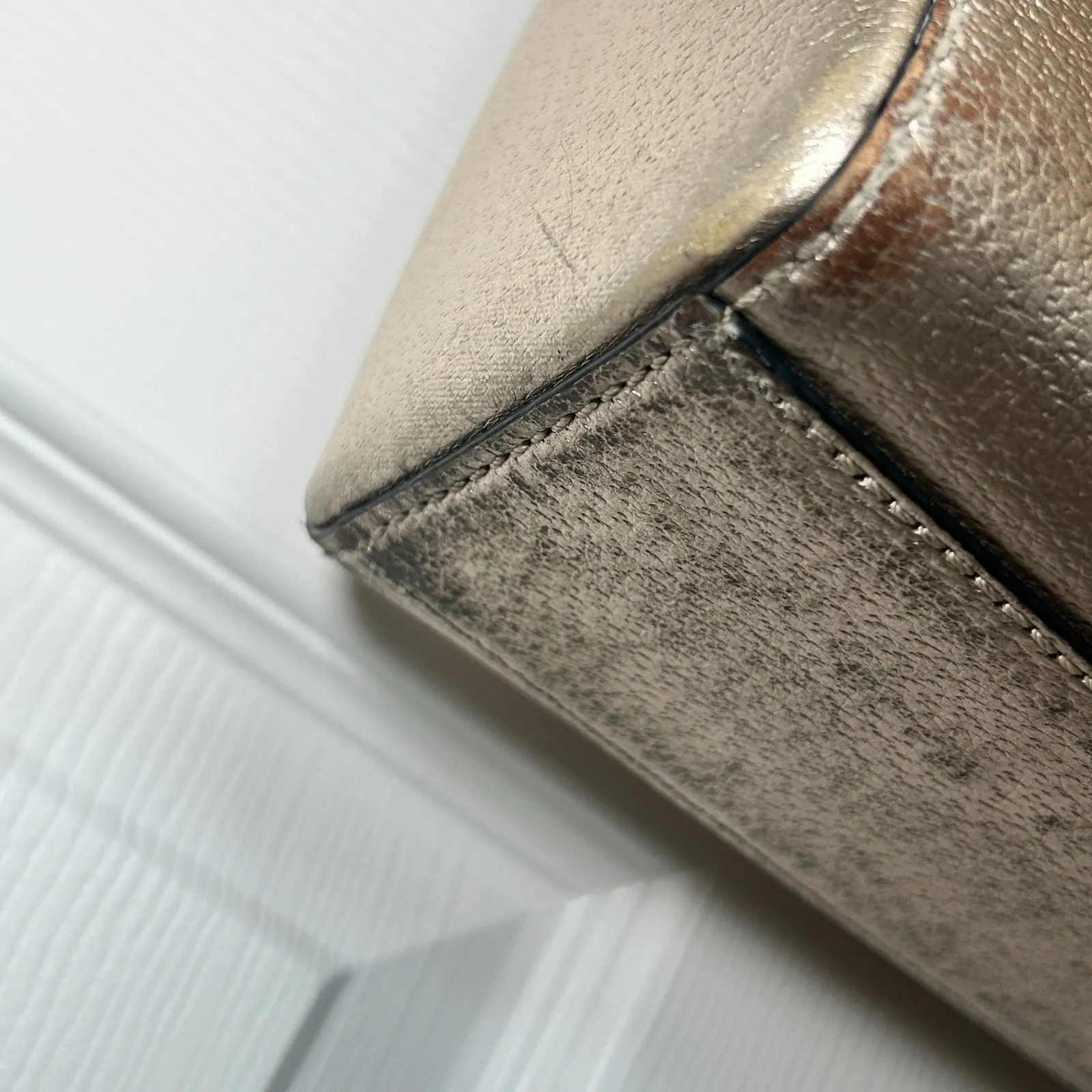 Kate Spade Wellesley Quinn‎ Metallic Gold Leather Tote Shoulder Bag Purse - Image 5